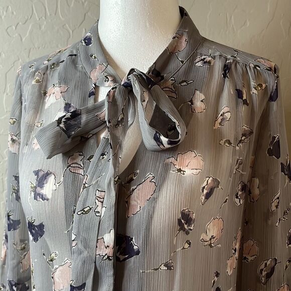 EXPRESS gray floral blouse long sleeves sheer fabric ties at neck high collar S - Picture 3 of 11